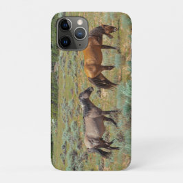 Wilde paarden grazen Case-Mate iPhone case