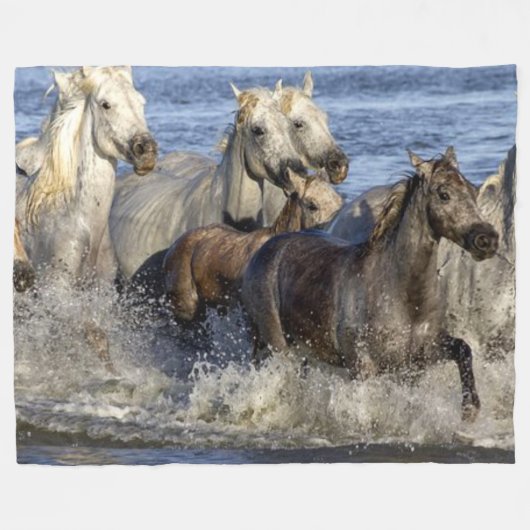 Wilde paarden in het SURF Fleece Deken (Voorkant (Horizontaal))