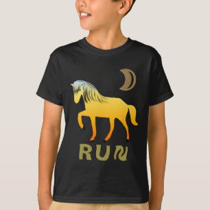Wilde paarden onder de Gouden Maan T-shirt