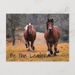 Wilde paarden Racing in Bossen Briefkaart