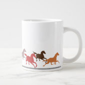 Wilde paarden rennen grote koffiekop (Rechts)