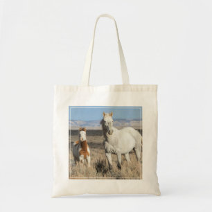 Wilde paarden thuis in het Sandwash-bekken Tote Bag
