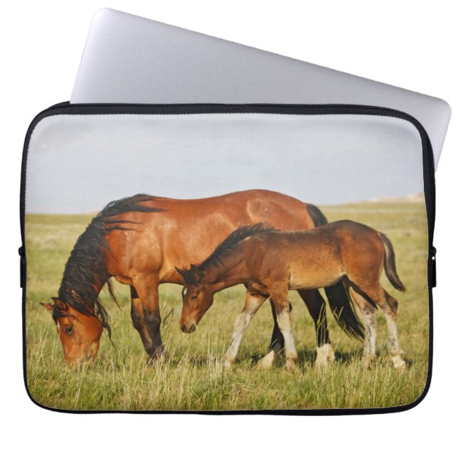 Wilde paardenmoeder en koudweiden laptop sleeve (Voorkant)