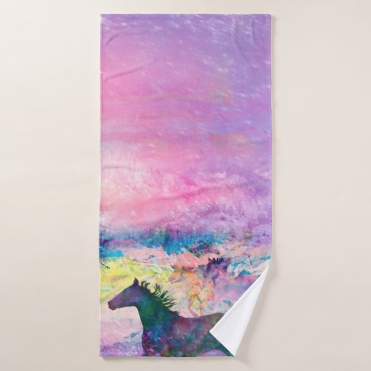 Wilde paardenpitten die lopen "WE ZIJN HET LAND" Badhanddoek (Badhanddoek)