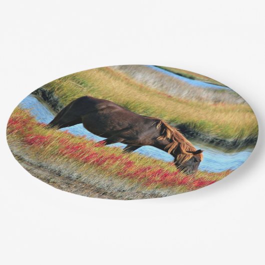 Wilde paardenverwarming in Borden op veldepapier Papieren Bordje (Gekanteld)