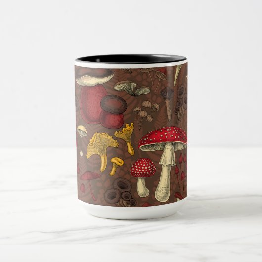 Wilde paddenstoelen op bruin mok (Midden)