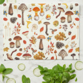 Wilde paddenstoelen op wit theedoek (Gevouwen)