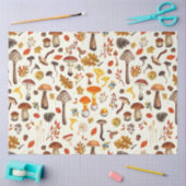 Wilde paddenstoelen op wit tissuepapier (Craft)