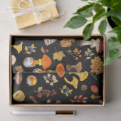 Wilde paddenstoelen op zwart tissuepapier (Geschenk)
