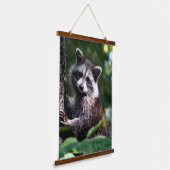 Wilde Raccoon op het bos Hangend Wandkleed (Gebogen)