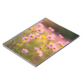 Wilde Roze Margrieten Notitieboek (Linkerzijde)