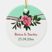 Wilde roze roos bloemen bruiloft mint groene keeps keramisch ornament (Voorkant)