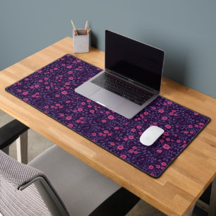 Wilde rozen in roze en paarse kleuren bureaumat