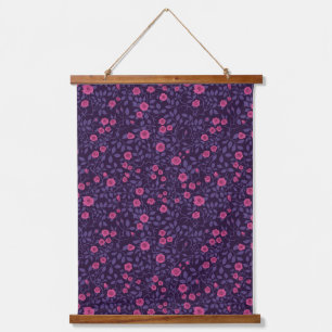 Wilde rozen in roze en paarse kleuren hangend wandkleed