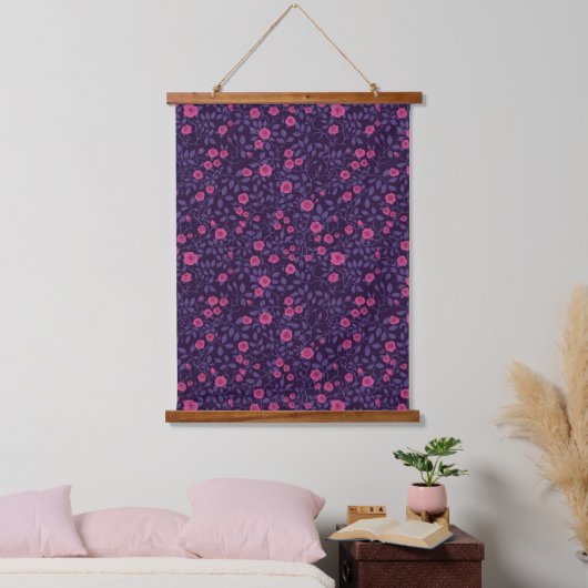 Wilde rozen in roze en paarse kleuren hangend wandkleed (Slaapkamer)