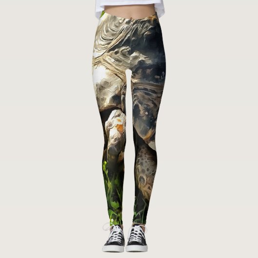 Wilde schildpad in Grass Meadow Wildlife Art Leggings (Voorkant)