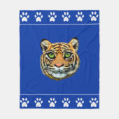 Wilde tijger en poten op blauw fleece deken (Voorkant)