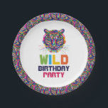 Wilde tijger, verjaardagsfeestje papieren bordje<br><div class="desc">Deze papieren borden zijn ideaal voor iedereen die een wild en leuk evenement plant. Het ontwerp heeft een levendig tijgerontwerp en is afgewerkt met bijpassende bewerkbare bewoordingen. Het ontwerp kan worden aangepast aan uw speciale evenement en zal het perfecte accessoire zijn voor verjaardagen, baby showers, vrijgezellenfeesten en nog veel, veel...</div>