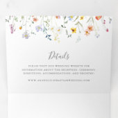 Wilde veelkleurige bloemenbruiloft drieluik uitnodiging (Binnenzijde eerst)