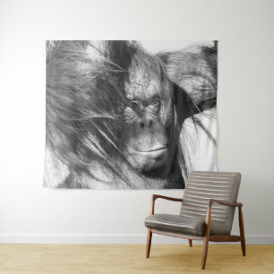 Wilde wind geveegd orang-oetan in zwart en wit wandkleed