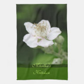 Wilde witte frambozenbloem theedoek (Verticaal)