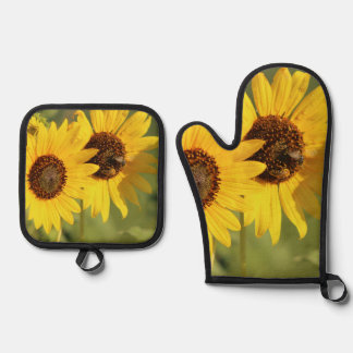Wilde Zonnebloemen en Bijen Boerderij Stijl Ovenwant & Pannenlap Set
