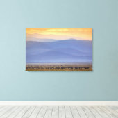 Wildebeest tijdens migratie Connochaetes Canvas Afdruk (Insitu (Houten vloer))