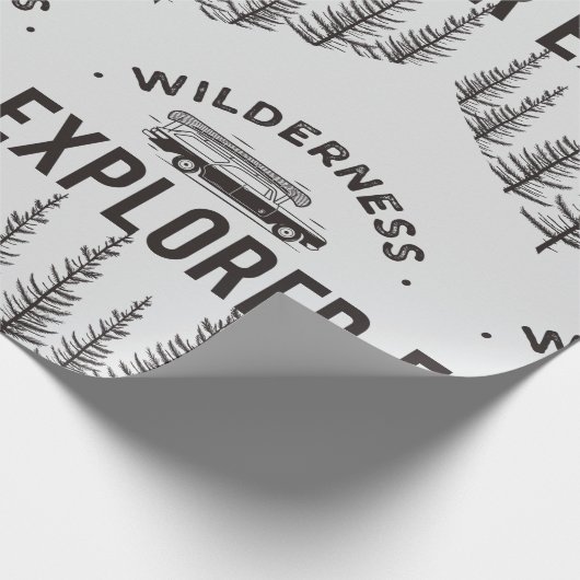 Wilderness Explorer Station Wagon Canoe Trees Cadeaupapier (Hoek)