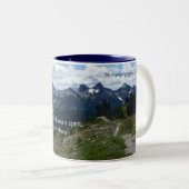 Wilderness Quote (Tatoosh Range) Tweekleurige Koffiemok (Voorkant rechts)