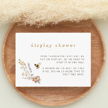 Wildflower Bee Bloemen Display Douche Informatiekaartje<br><div class="desc">Leuk bloemige baby shower "display shower" bijenkaart met kleine waterverf wilde bloemen en een bij.</div>