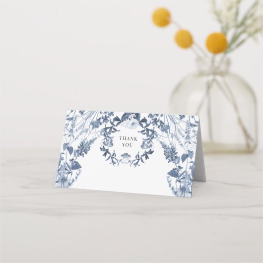 Wildflower Blauw en Wit Bloemen Bruiloft Receptie Plaatskaartje (Achterkant)