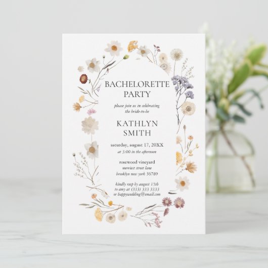 Wildflower Boho Modern Bloemen Bachelorette Party Kaart (Staand voorkant)