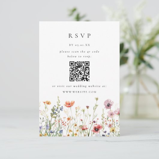 Wildflower Bruiloft QR Code RSVP Kaart (Staand voorkant)