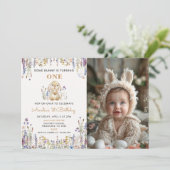 Wildflower Enkele Bunny Girl Verjaardagsfoto Kaart (Staand voorkant)