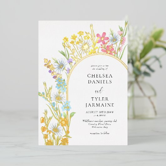 Wildflower Meadow Arch Elegant Bloemen Bruiloft Go Folie Uitnodiging (Staand Voorkant)