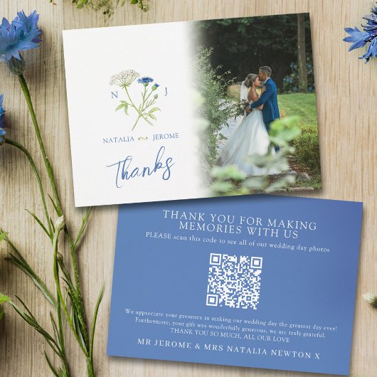 Wildflower monogram blue wedding photo QR Code Bedankkaart