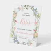 Wildflower RAAD EENS HOEVEEL Kisses Teken Reclamebord Met Voetstuk (Voorkant)