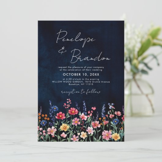 Wildflower Rustic QR Code Floral Navy Wedding Kaart (Staand voorkant)