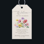 Wildflower Rustiek Chic Bloemen Boho Country Weddi Cadeaulabel<br><div class="desc">Vier uw liefdesverhaal met dit elegante label met bloemen en huwelijksgeschenken met een charmant waterverf wilde bloemontwerp en een modern kalligrafiescript. Perfect voor een tuinbruiloft, buitenceremonie of rustieke boho-viering, dit ontwerp combineert grillige bloemelementen met tijdloze elegantie. Ideaal voor zomer- of voorjaarsbruiloften, het levendige botanische kunstwerk en de gepersonaliseerde lay-out maken...</div>