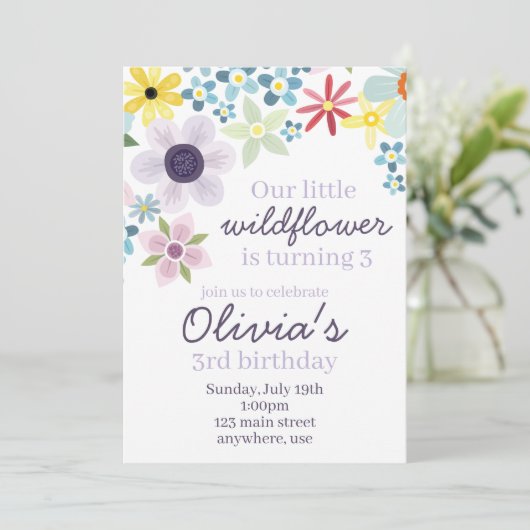 Wildflower verjaardagsfeestje uitnodigen kaart (Staand voorkant)