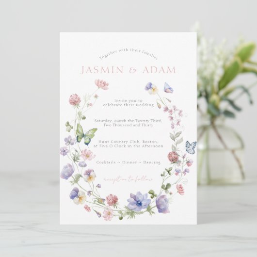 Wildflower Vlinders Roze Bruiloft Uitnodiging (Staand voorkant)