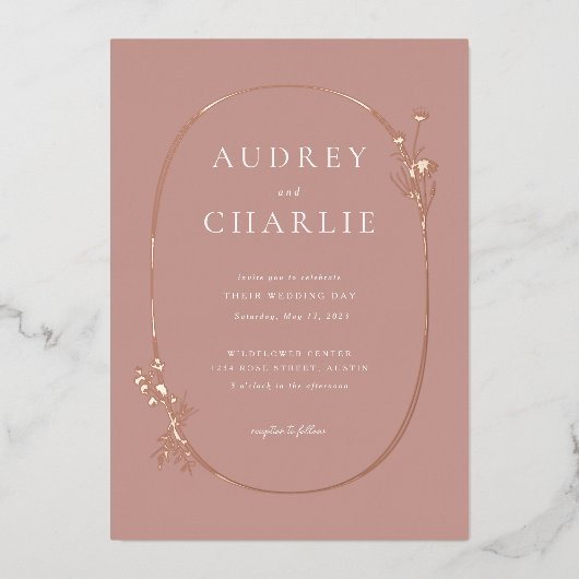 Wildflower Wreath Wedding Folie Uitnodiging (Voorkant)