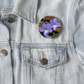 WildFlowers Birds-Foot Violet III Gifts & Apparel Ronde Button 5,7 Cm (In situ)