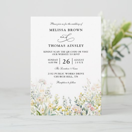 Wildflowers Elegant Modern Budget QR Code Wedding Kaart (Staand voorkant)