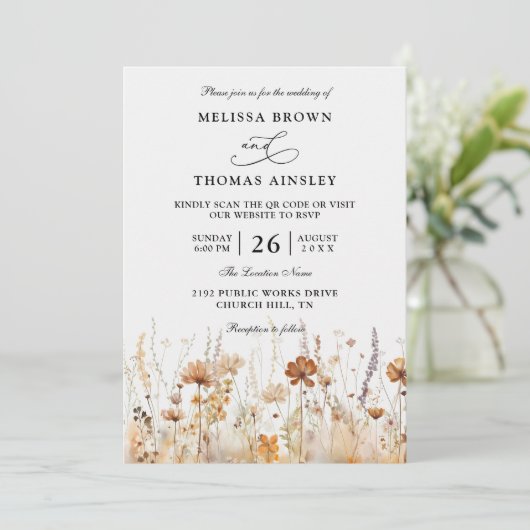 Wildflowers Elegant Modern Budget QR Code Wedding Kaart (Staand voorkant)
