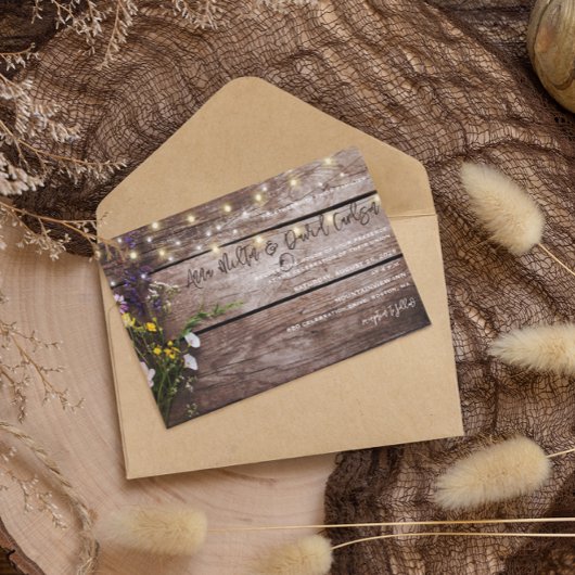 Wildflowers on Wood String Lights Rustic Wedding Kaart