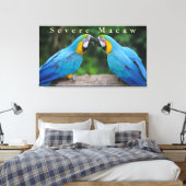 Wildlife Ernstige Macaw Zittend op een Tak Canvas Afdruk (Insitu (Slaapkamer))