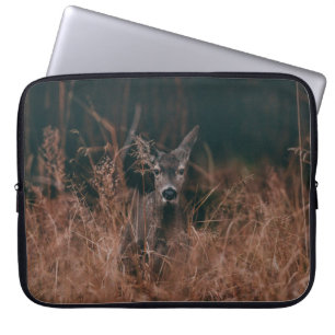 WILDLIFE-FOTOGRAFIE VAN GRAY-DEER, OVERGELEGD DOOR LAPTOP SLEEVE