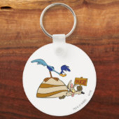 Wile E Coyote and ROAD RUNNER™ Acme Products 5 Sleutelhanger (Voorkant)