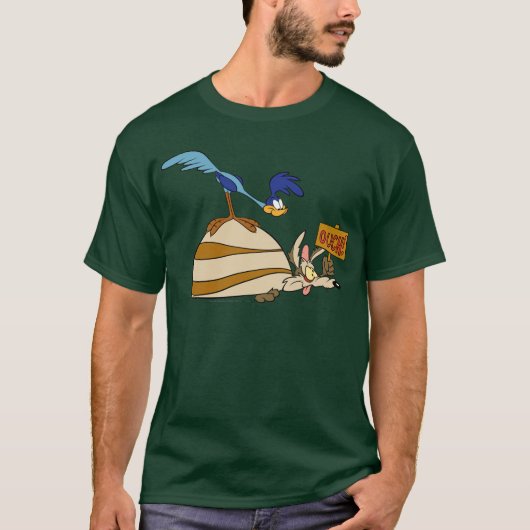 WILE E. COYOTE™ en ROAD RUNNER™ Boulder T-shirt (Voorkant)